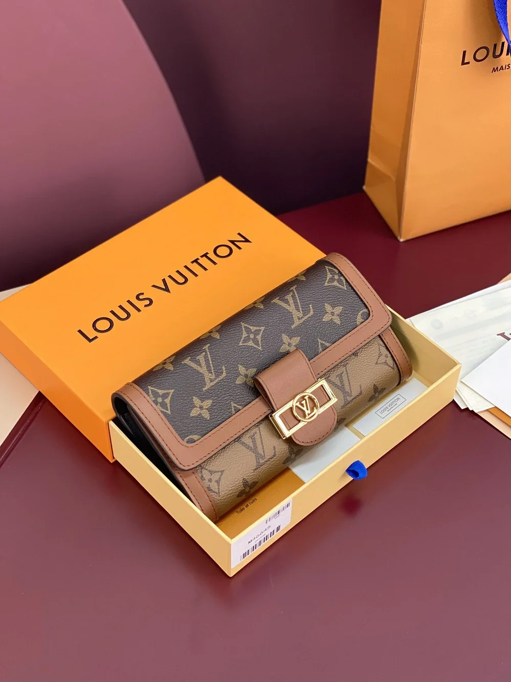 Louis Vuitton Sarah Dauphine Wallet